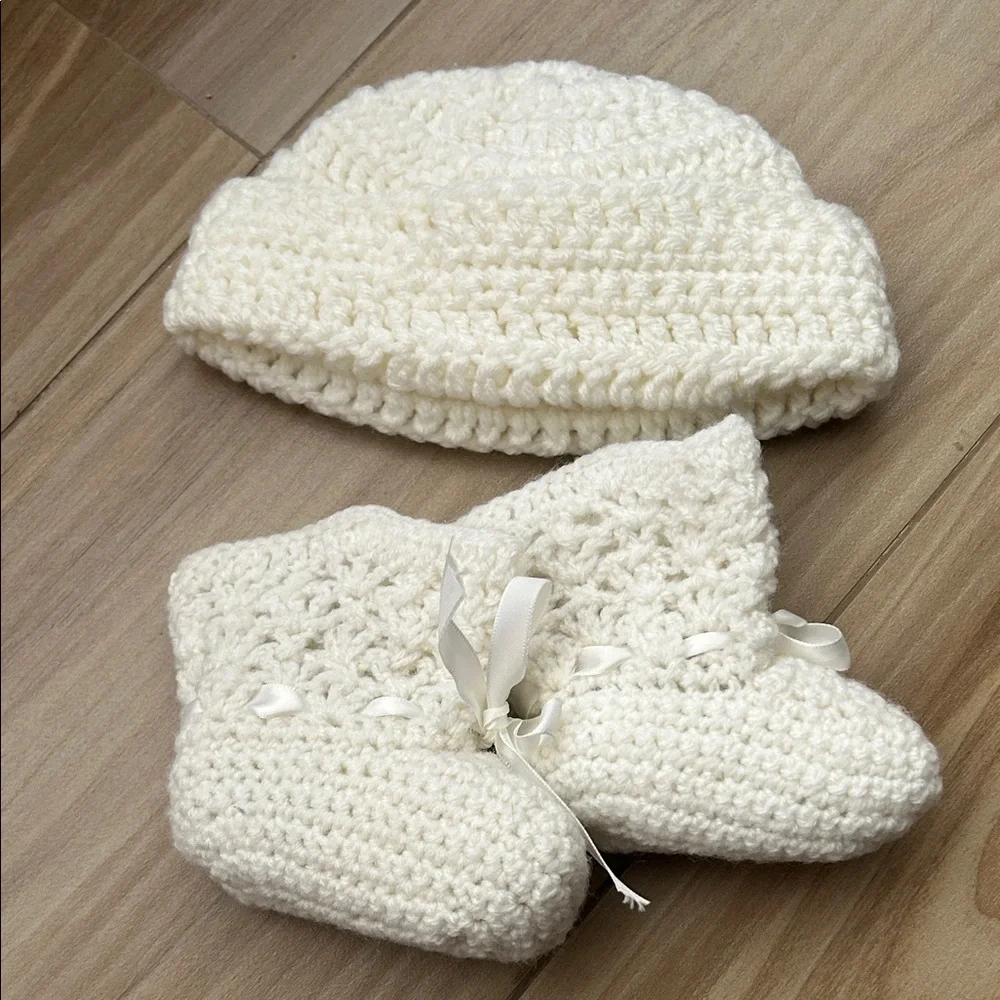 Vintage Handmade Crochet Baby Booties and Hat Set